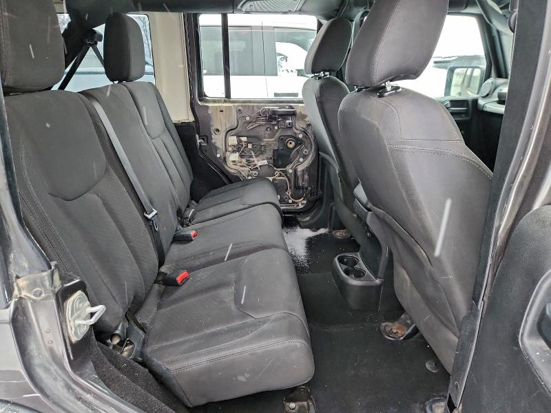 Фото 10 - JEEP WRANGLER