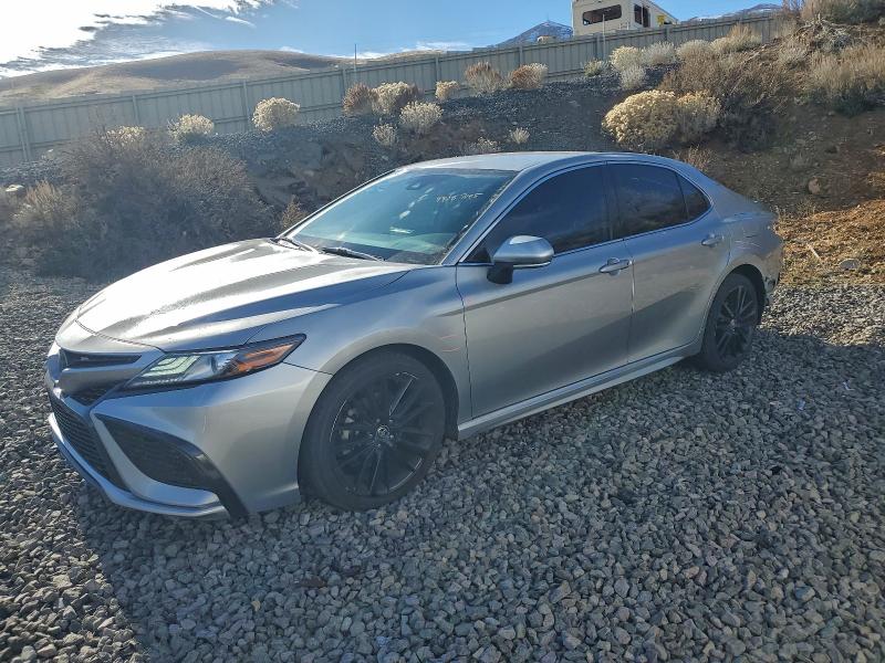 Фото 1 - TOYOTA CAMRY