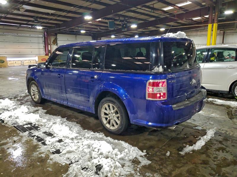 Фото 2 - FORD FLEX