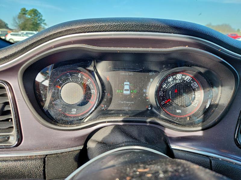 Фото 9 - DODGE CHALLENGER