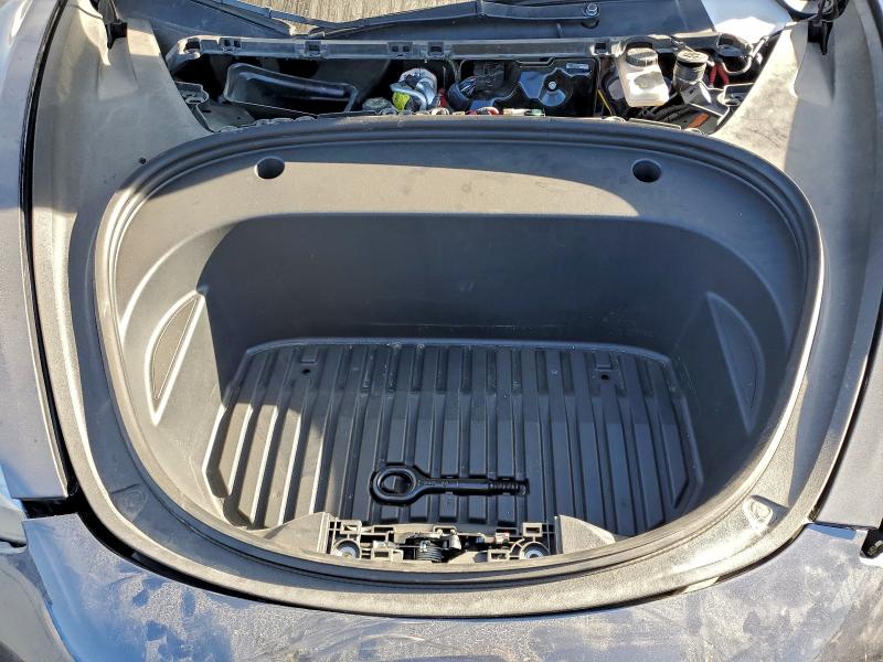 Фото 11 - TESLA MODEL 3