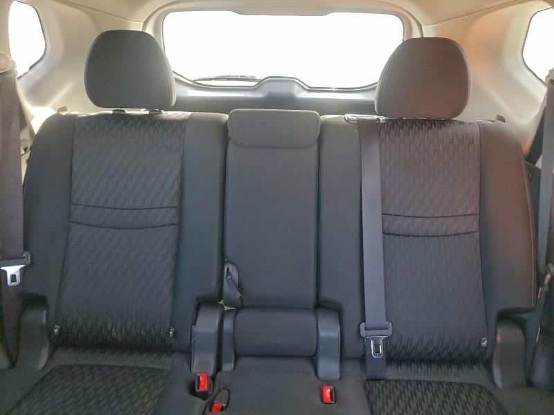 Фото 10 - NISSAN ROGUE