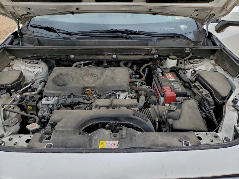 Фото 11 - TOYOTA RAV4