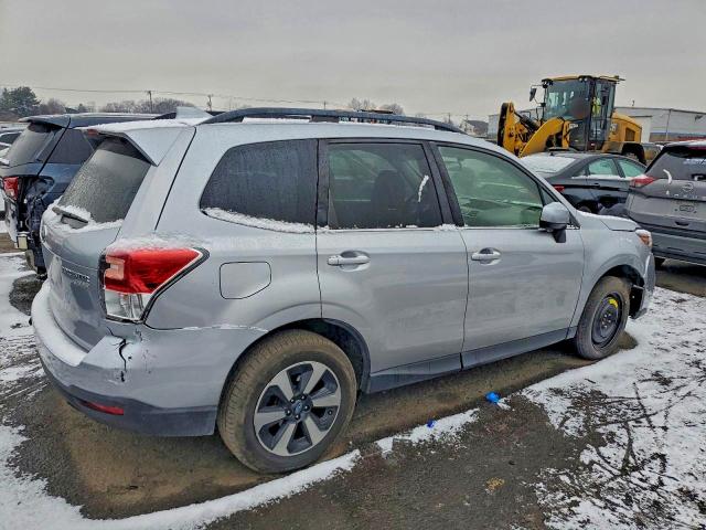 Фото 3 - SUBARU FORESTER