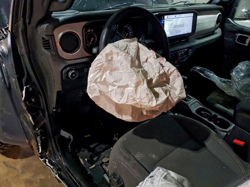 Фото 8 - JEEP WRANGLER