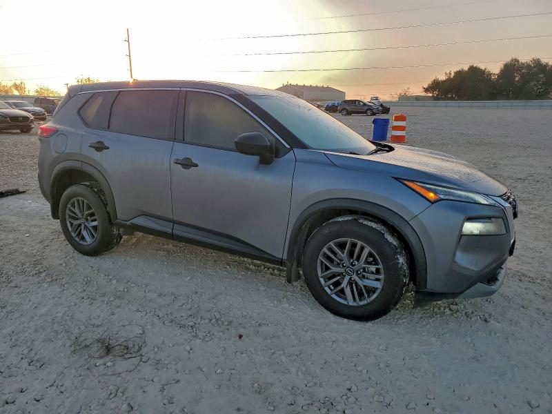 Фото 4 - NISSAN ROGUE