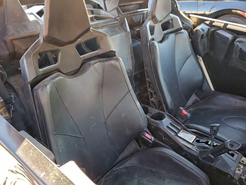 CAN-AM MAVERICK 2021