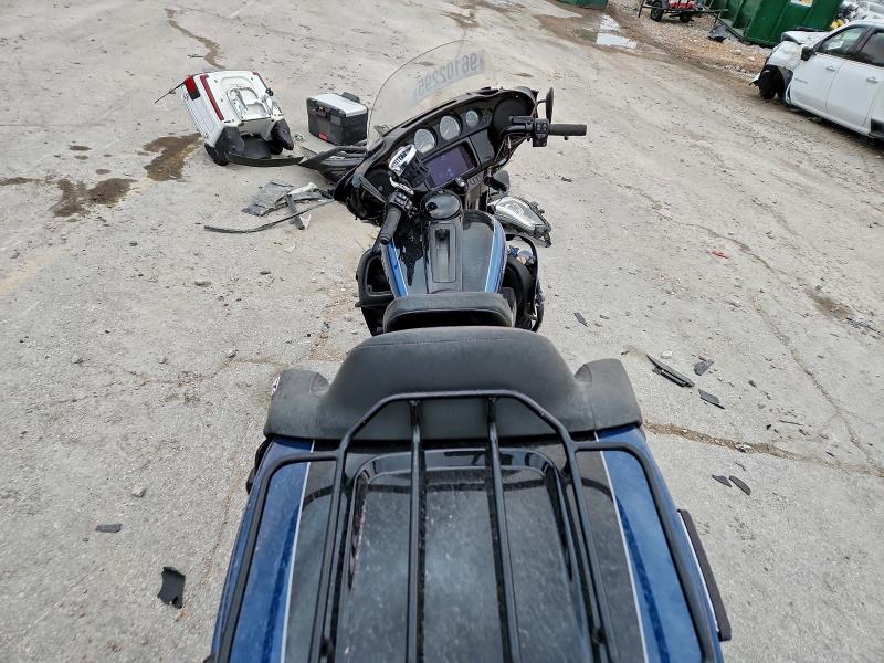 HARLEY-DAVIDSON FL 2022