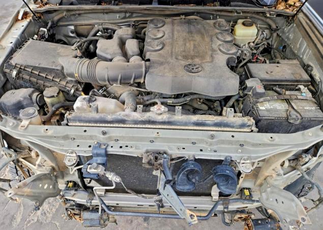 Фото 12 - TOYOTA 4RUNNER