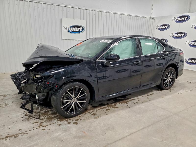 Фото 1 - TOYOTA CAMRY