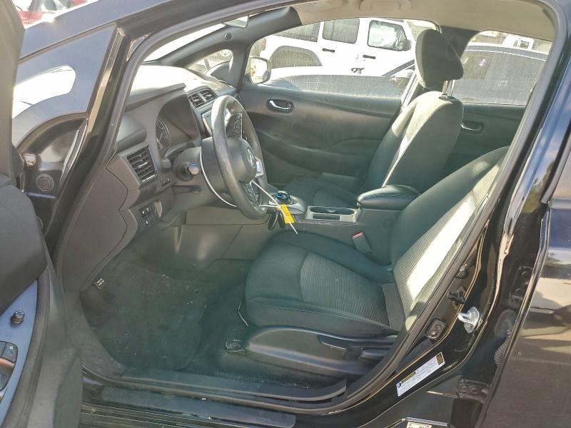 Фото 7 - NISSAN LEAF
