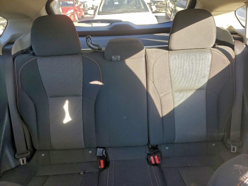 Фото 10 - SUBARU CROSSTREK