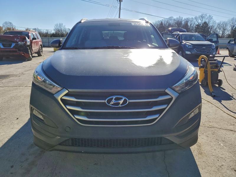 Фото 5 - HYUNDAI TUCSON