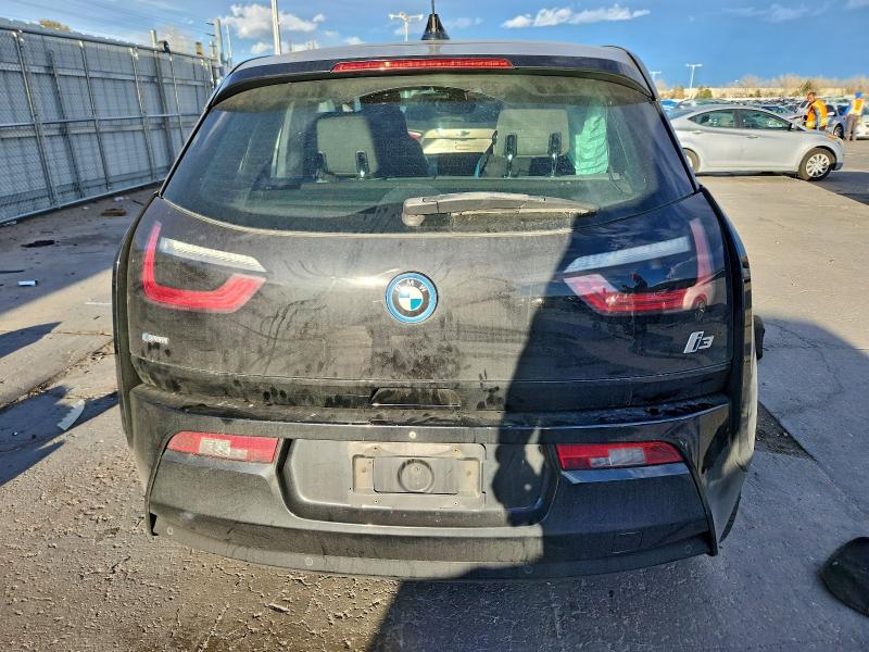 Фото 6 - BMW I SERIES