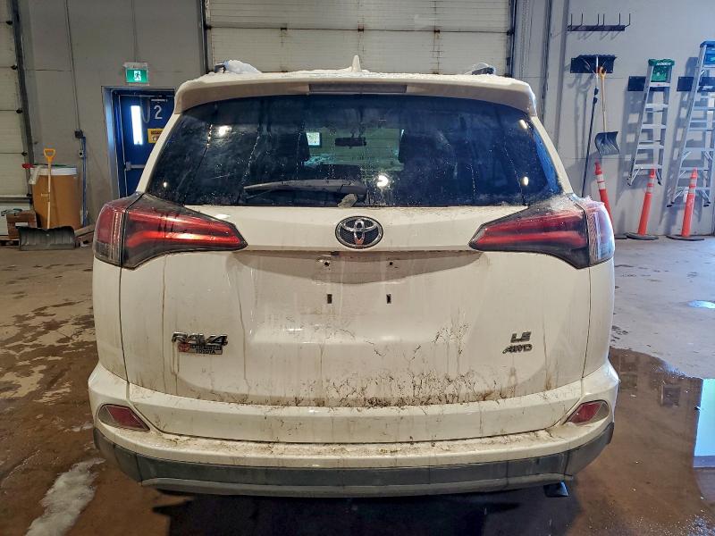 Фото 6 - TOYOTA RAV4