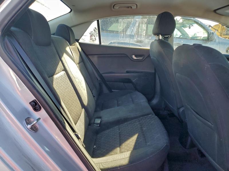 Фото 10 - KIA RIO