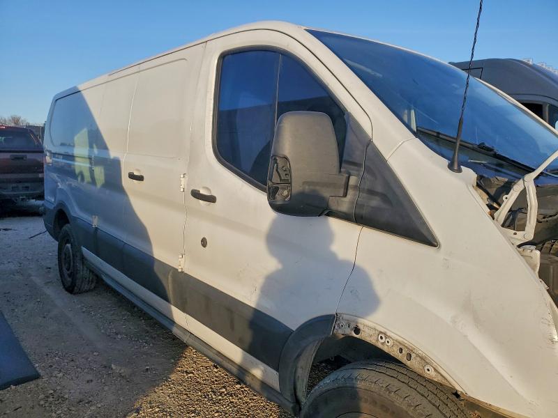 Фото 10 - FORD TRANSIT