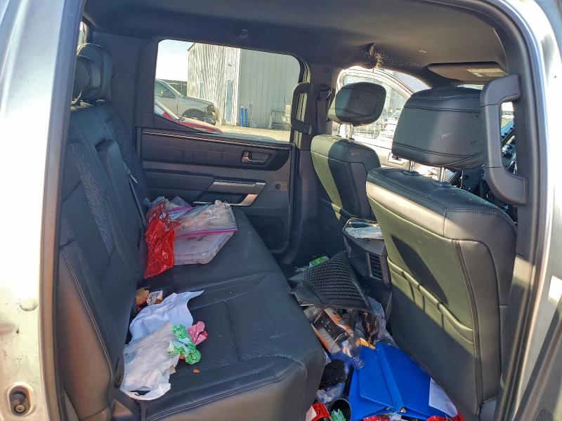 Фото 10 - TOYOTA TUNDRA