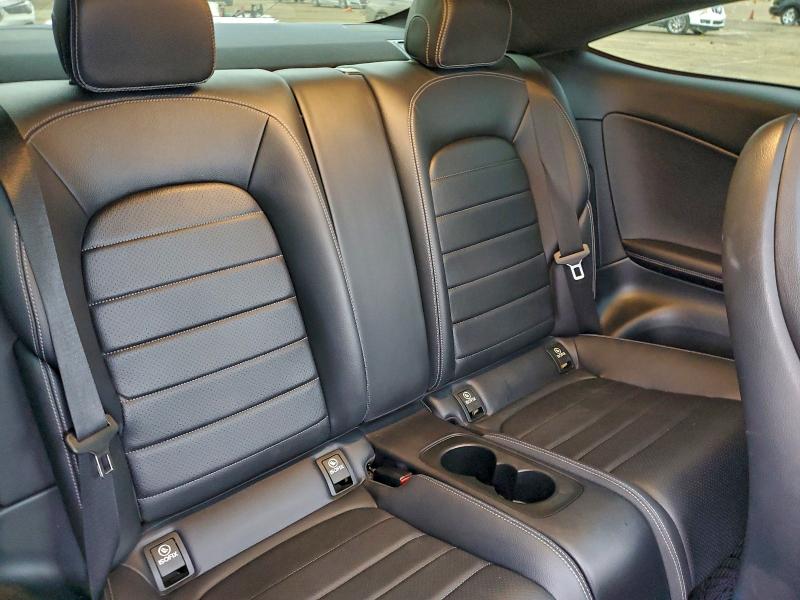 Фото 10 - MERCEDES-BENZ C-CLASS