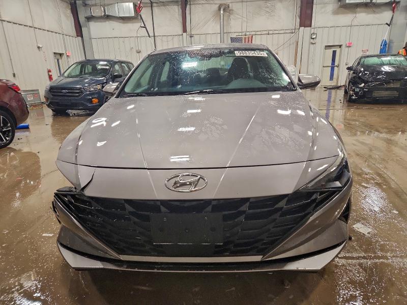 Фото 5 - HYUNDAI ELANTRA