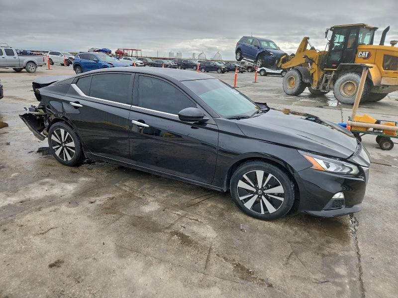 Фото 4 - NISSAN ALTIMA