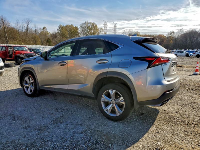 Фото 2 - LEXUS NX