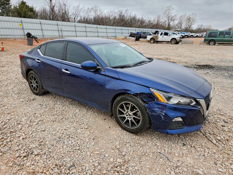 Фото 4 - NISSAN ALTIMA