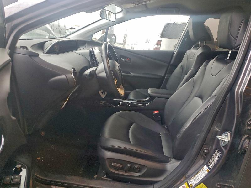 Фото 7 - TOYOTA PRIUS