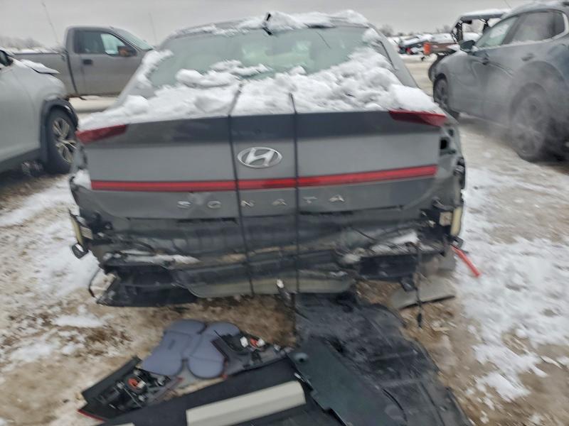 Фото 6 - HYUNDAI SONATA