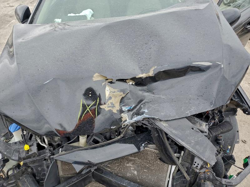 Фото 11 - HYUNDAI ELANTRA