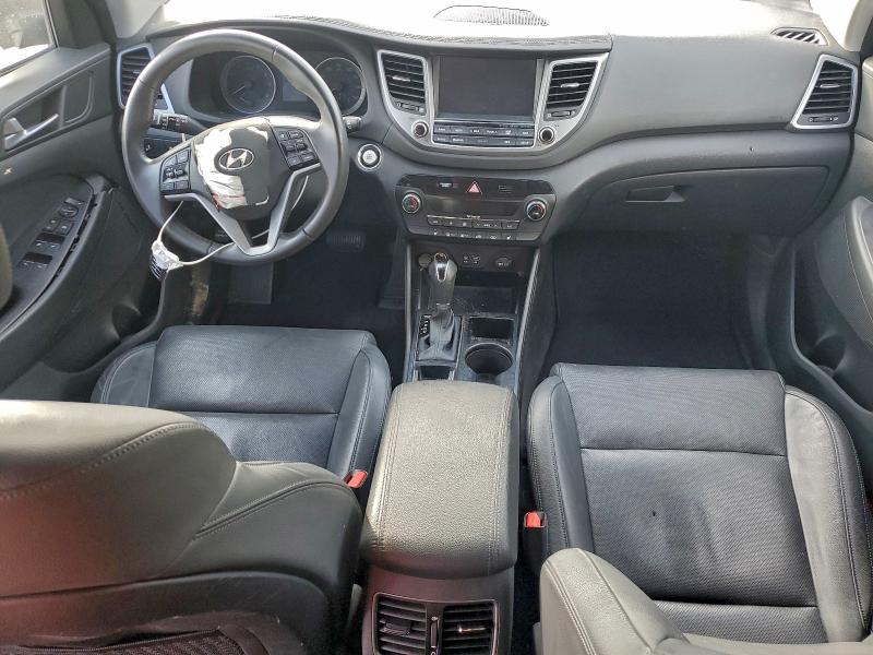 Фото 8 - HYUNDAI TUCSON