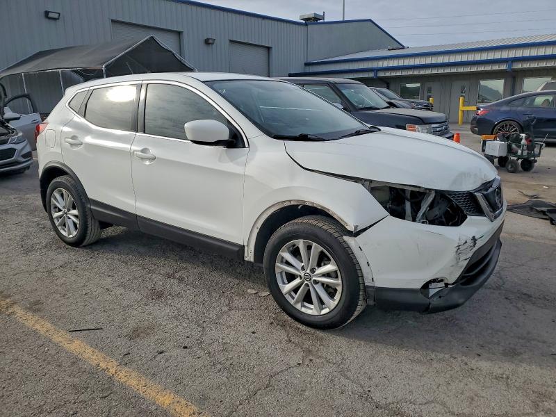 Фото 4 - NISSAN ROGUE