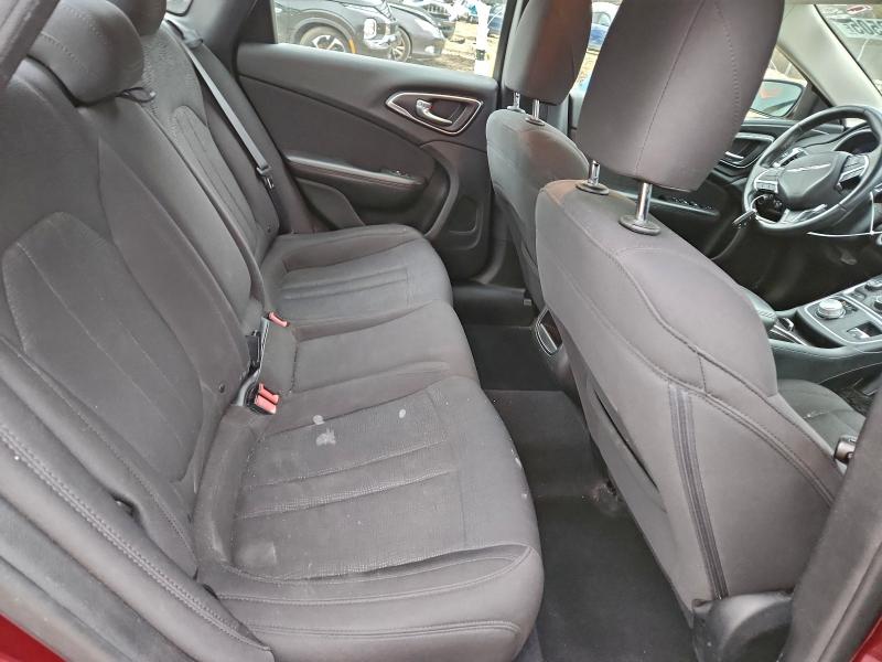 Фото 10 - CHRYSLER 200