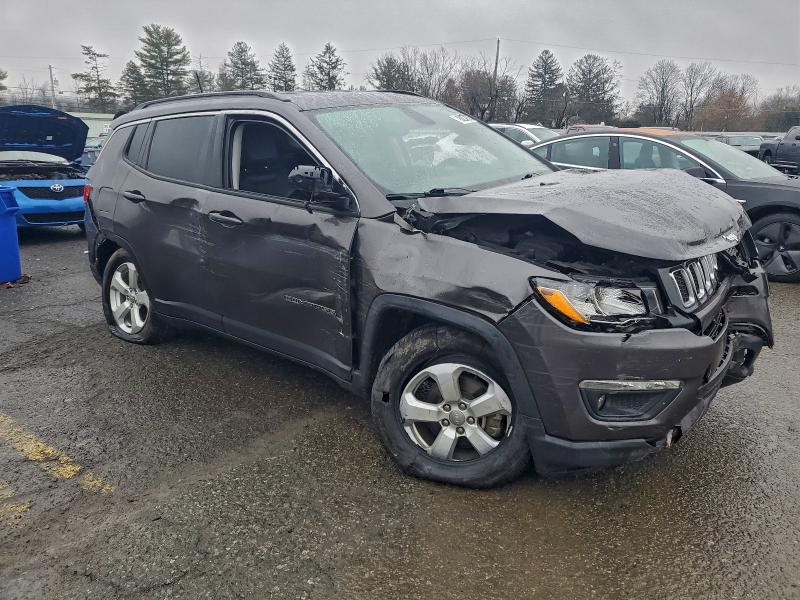 Фото 4 - JEEP COMPASS
