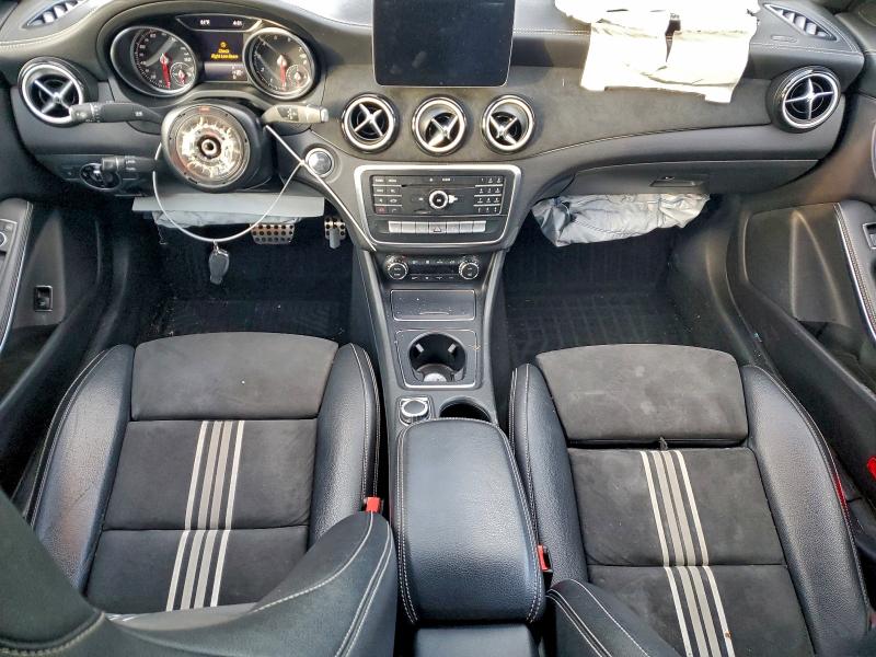 Фото 8 - MERCEDES-BENZ CLA-CLASS