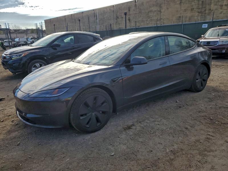 Фото 1 - TESLA MODEL 3