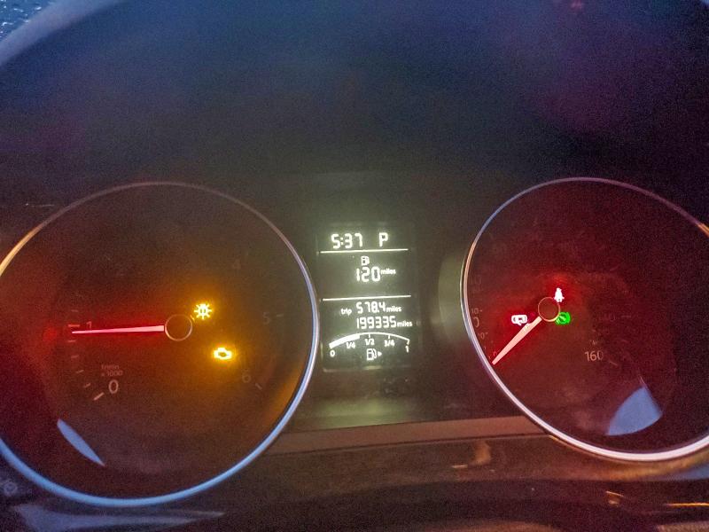 Фото 9 - VOLKSWAGEN JETTA