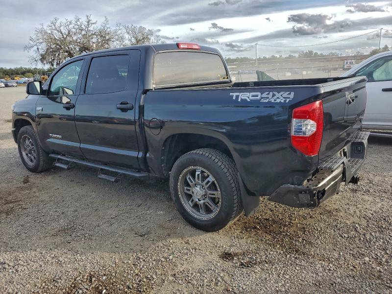 Фото 2 - TOYOTA TUNDRA