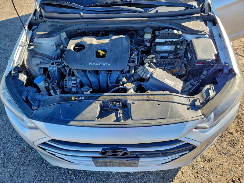 Фото 11 - HYUNDAI ELANTRA