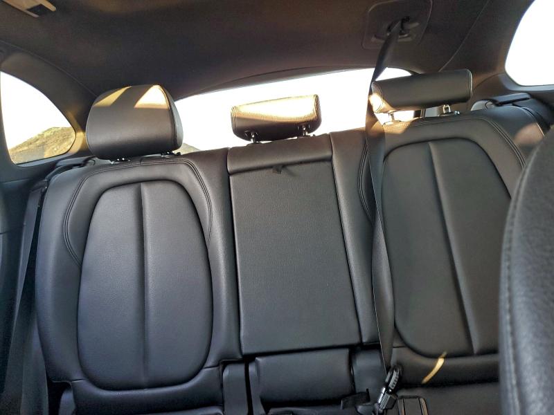 Фото 10 - BMW X1