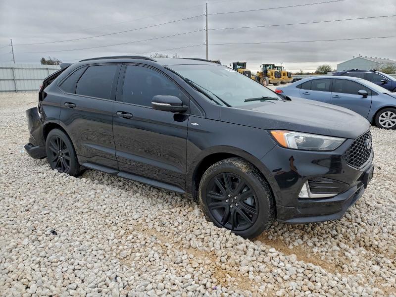 Фото 4 - FORD EDGE