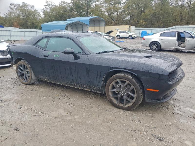 Фото 4 - DODGE CHALLENGER