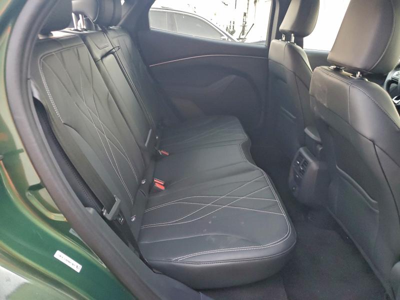 Фото 10 - FORD MUSTANG