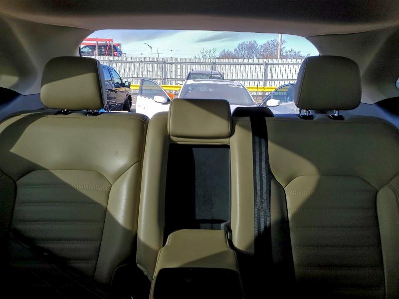 Фото 10 - FORD EDGE