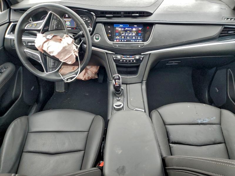 Фото 8 - CADILLAC XT5
