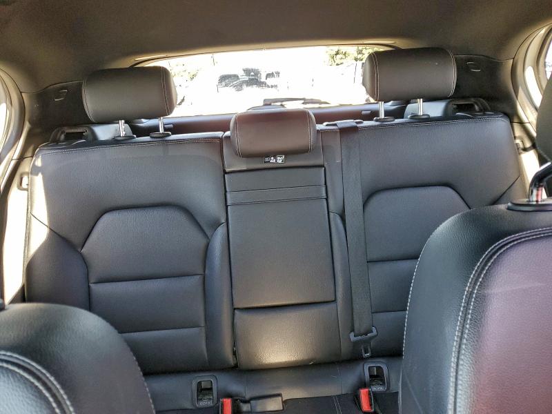 Фото 10 - MERCEDES-BENZ GLA-CLASS