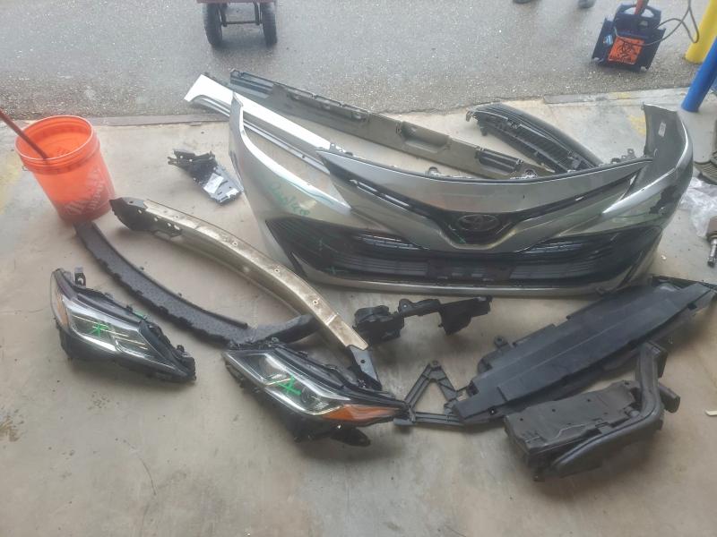 Фото 12 - TOYOTA CAMRY