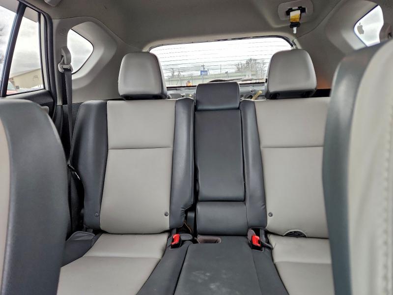 Фото 10 - TOYOTA RAV4