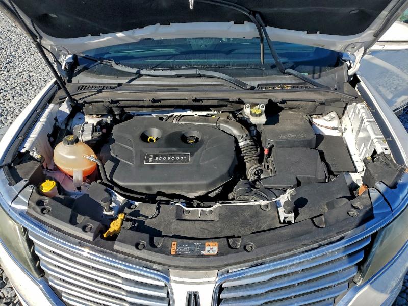 Фото 11 - LINCOLN MKZ