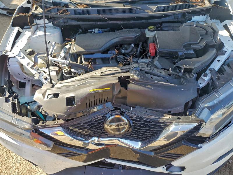 Фото 12 - NISSAN ROGUE